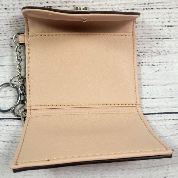 Steve Madden Pink Folding Card Case with chain New without Tags!!! - Picture 4 of 5